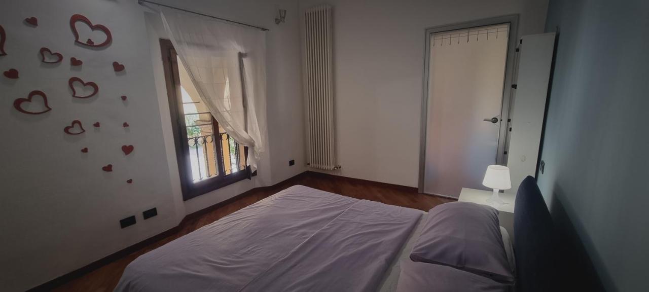 Crociali Apartman Bologna Kültér fotó