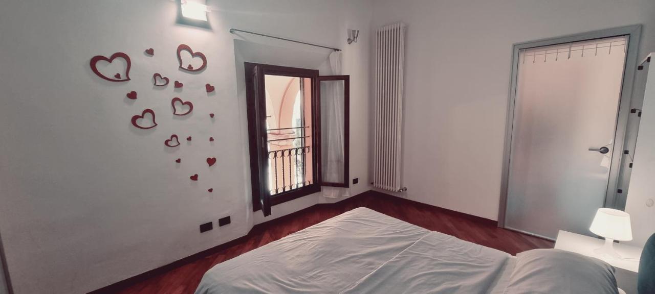 Crociali Apartman Bologna Kültér fotó