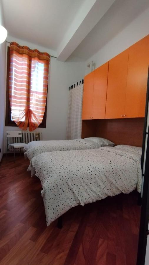 Crociali Apartman Bologna Kültér fotó